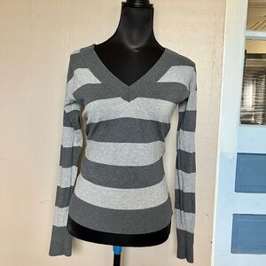 Y2k Elena Gilbert gray striped v neck long sleeve